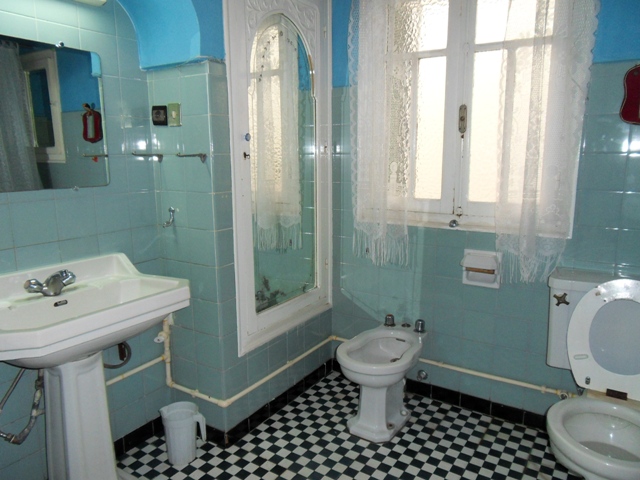 salle de bains en bleu